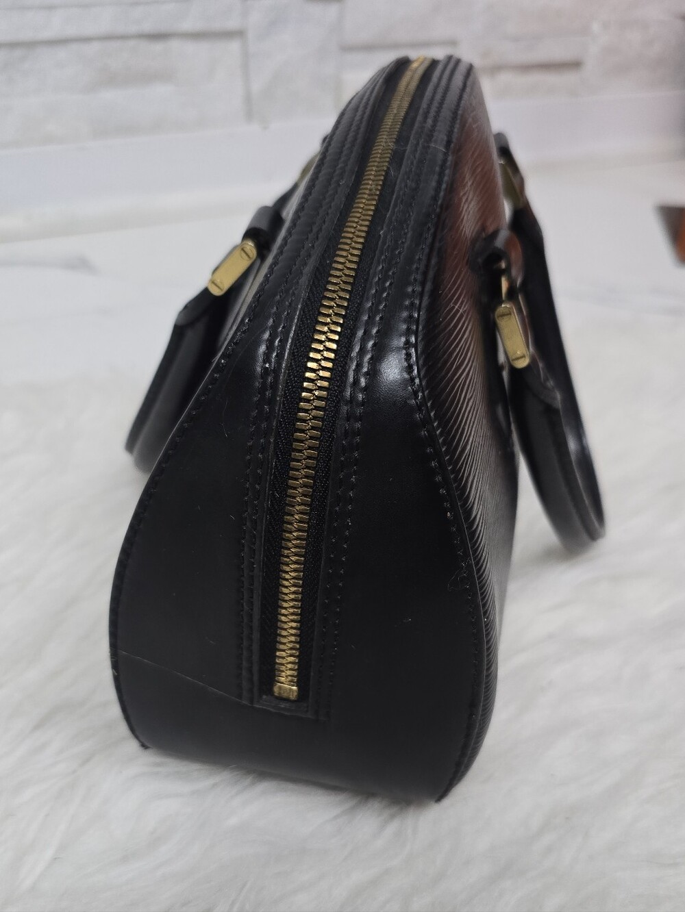 Louis Vuitton Black Epi Leather Dome Satchel with Gold Hardware - Picture 3 of 15